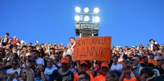 Sinner, “Si ‘na pret” e Kyrgios in lacrime: cori e cartelloni al Foro Italico