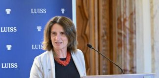 Ue, Ribera indica la strada per tenere insieme Green deal e competitività
