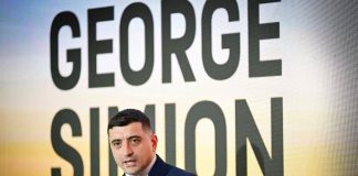 Elezioni Romania, Simion vince primo turno: 18 maggio ballottaggio con sindaco Bucarest