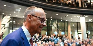 Germania, Merz pronto a giurare come cancelliere: Bundestag al voto