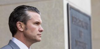 Hegseth, si allarga il Signalgate: spuntano altre chat con vertici del Pentagono