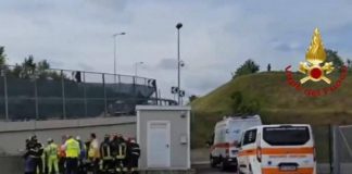 Lomazzo, scontro tra camion e pullman con 30 bambini a bordo: morta una maestra