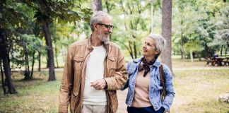 Anziani, indagine su over 65: la metà teme declino cognitivo e difficoltà motorie