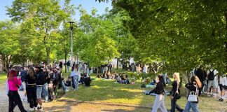 Istituto Falcone, la ricreazione fuori dalle aule resta in stand by, la preside apre sull’abbigliamento