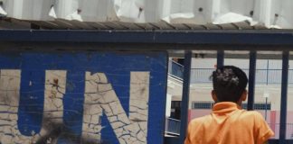 Gerusalemme, manifestanti israeliani fanno irruzione in compound Unrwa