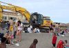 Ostia, “ruspa tra i bagnanti in spiaggia, inaccettabile”: la denuncia
