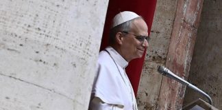 Papa Leone XIV a San Pietro, appello alla pace: “Mai più guerra”