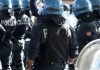Dl sicurezza, tensioni a protesta Roma: manifestanti contro sbarramento agenti