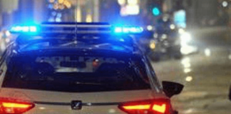 Prato, 18enne in coma dopo un pugno in piazza: caccia all’aggressore