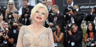Sandra Milo, vandalizzata la tomba. La figlia Azzurra: “Un giorno anche tu finirai sotto terra…”