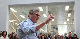 Gb, Financial Times: ipotesi Russia dietro attacchi a proprietà Starmer