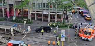 Auto sulla folla a Stoccarda, un morto e diversi feriti