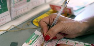 Superenalotto, numeri combinazione vincente oggi 9 maggio