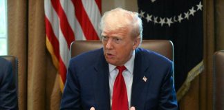 Male l’economia Usa: Trump incolpa Biden, ‘scagiona’ i dazi e promette il boom