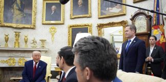 Trump perde Waltz, consigliere si dimette dopo scandalo chat