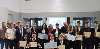 Nella scuola di Venosa si progettano cantine, in Basilicata premiati aspiranti geometri del vino