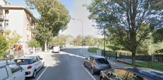 Si sente male alla guida del bus e tampona le auto in sosta. 51enne all’ospedale