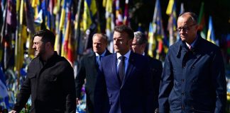 Ucraina, leader europei: “Tregua di 30 giorni o altre sanzioni”. Russia: “Putin aperto a contatti”