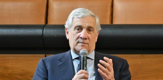 Iran, Tajani “Per i nostri connazionali non c’è nessun pericolo”