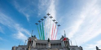 2 giugno, Mattarella all’Altare della Patria. Meloni: “Apparteniamo a qualcosa di grande che va difeso e amato”