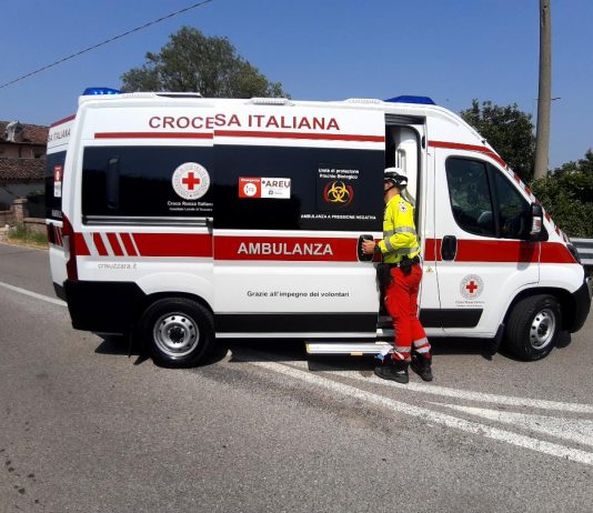 Suzzara, anziana cade in bicicletta in strada Nazionale: trasportata a Mantova