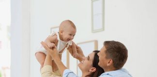 Fecondazione, l’età del padre conta: se è over 45 più rischi di aborto e insuccesso