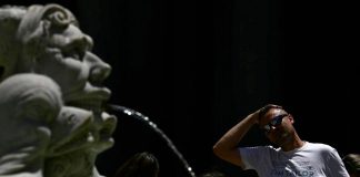 Ondata di caldo estremo in Italia, oggi 18 città bollino rosso: domenica sanno 21
