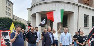 Forza Nuova in piazza per chiedere screening vaccinati Covid. L’Anpi stigmatizza