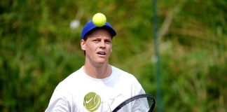 Sinner a Wimbledon, incognita erba e rischio infortuni: cosa dice l’esperto