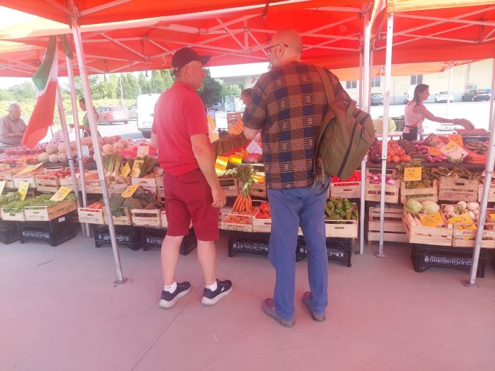 mercato contadino borgochiesanuova pomeriggio martedi (1)