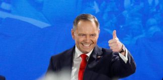 Polonia, il candidato di destra Karol Nawrocki vince le presidenziali