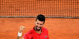 Roland Garros, Djokovic batte Zverev e sfiderà Sinner in semifinale