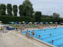 Morte del piccolo Leonardo in piscina, chiesto il processo per otto persone