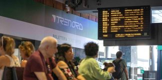 Sciopero dei trasporti in tutta Italia oggi, a rischio treni, aerei e bus