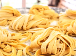 Festa dli Fujadi: a Villanova de Bellis tre serate tra gusto, musica e convivialità