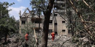 Israele, il ministro Sa’ar su attacco all’Iran: “Nove bombe atomiche in produzione”