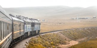 Come non annoiarsi durante un lungo viaggio in treno