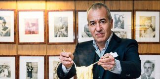 Le Fettuccine Alfredo? “Un’alchimia di soli 3 ingredienti, diffidate dalle imitazioni”