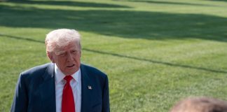 Trump “Macron sulla Palestina? Quello che dice non conta”