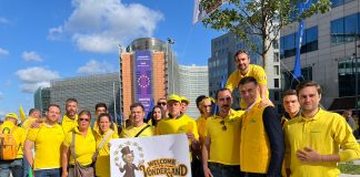 Giovani agricoltori mantovani protestano a Bruxelles con Coldiretti: “Serve che Europa ascolti l’agricoltura”
