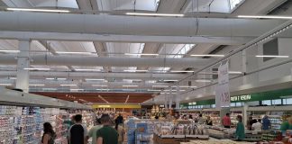 Pienone per il primo giorno di apertura dell’iper Martinelli a Goito