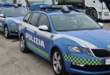 Rubano autocarro e tentano di rivenderlo a ignaro acquirente: scatta il sequestro