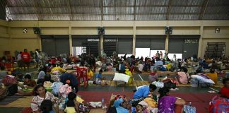Thailandia, imposta legge marziale al confine con la Cambogia: oltre 130mila evacuati