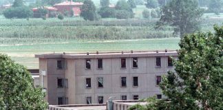 Bologna, condannato per la strage di Corinaldo esce dal carcere per laurearsi e fugge