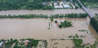 Cina, piogge e inondazioni nella regione di Pechino: 34 morti e 80mila evacuati