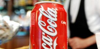 Coca-Cola, Trump rivendica: “Convinti a usare zucchero canna al posto di sciroppo mais”