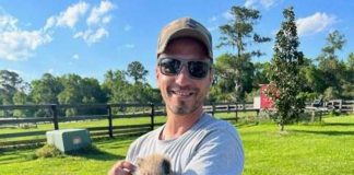 “Catene a mani e piedi, trattati come animali”: parla la zia di un italiano detenuto ad Alligator Alcatraz