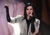 Laura Pausini annuncia ‘La mia storia tra le dita’: botta e risposta al vetriolo con Grignani