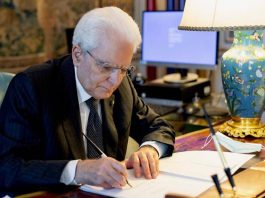 Mattarella firma tre grazie: c’è anche un gioielliere che uccise due rapinatori