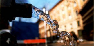 Caldo, urologi: “Idratarsi anche per prevenire cistiti e calcoli”